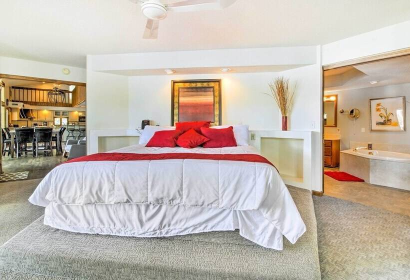 Private Fire Pit & Dock: Lakefront Missouri Home