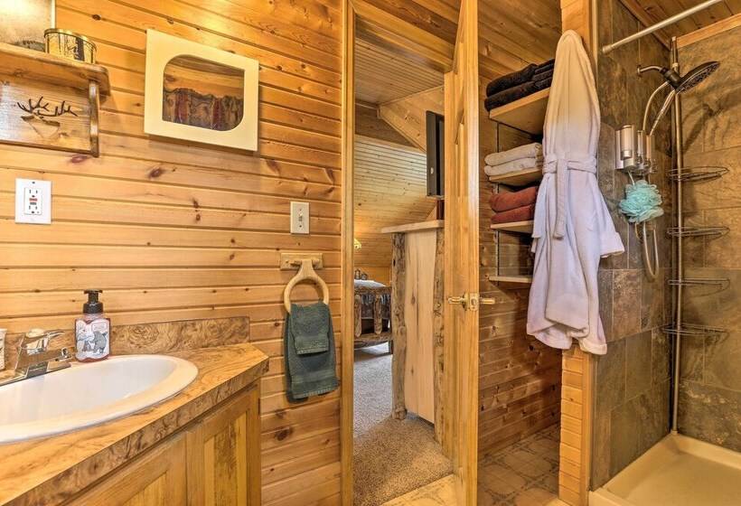 2 Mi To Rocky Mountain Nat L Park: Cabin W/ Views