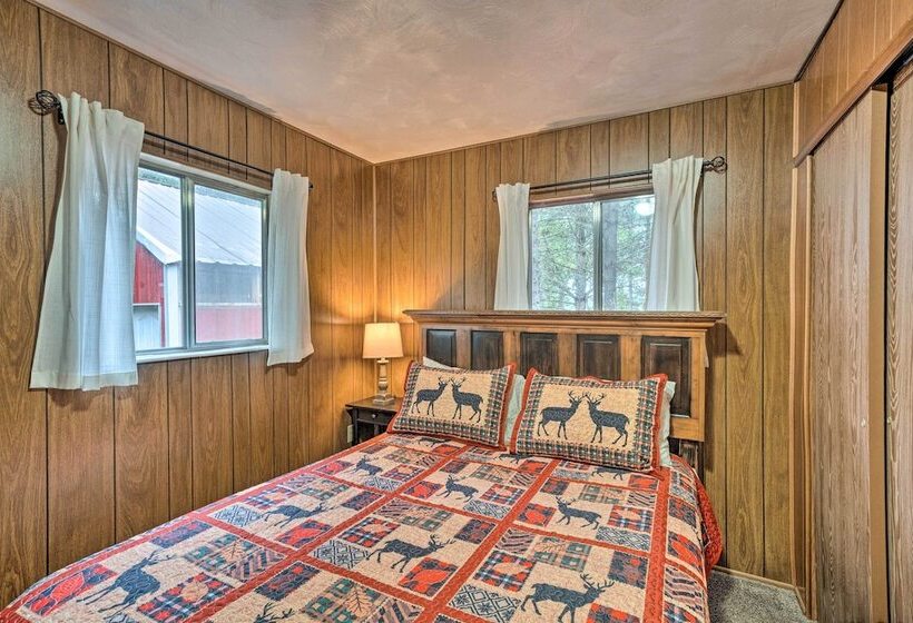 2 Cozy Island Park Cabins W/ Near The Lake!