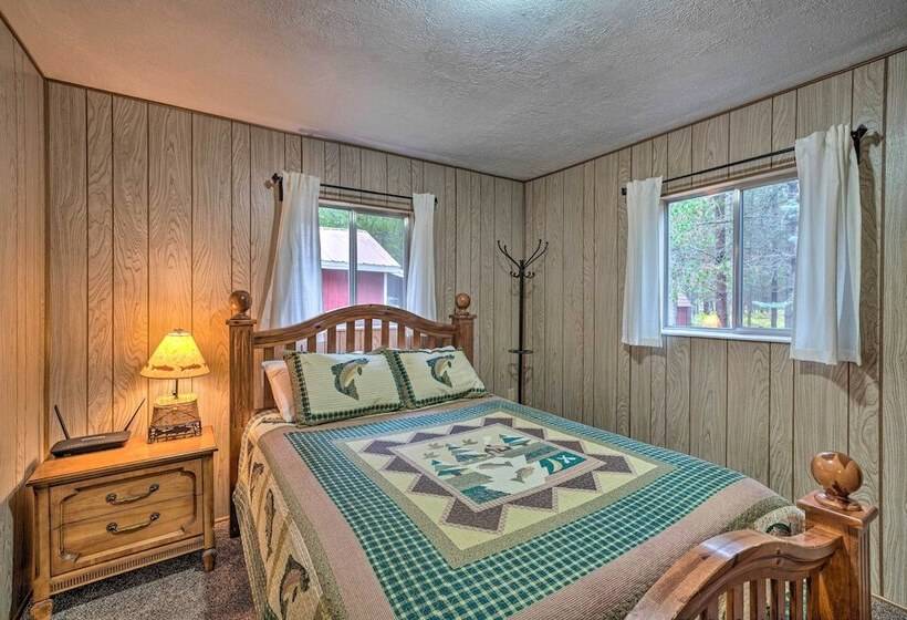 2 Cozy Island Park Cabins W/ Near The Lake!