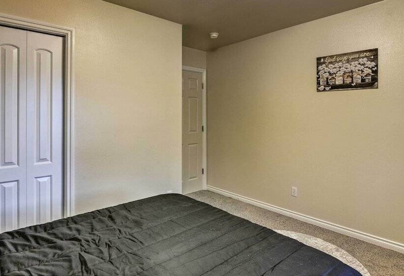 Anchorage Home ~ 8 Mi To Downtown!