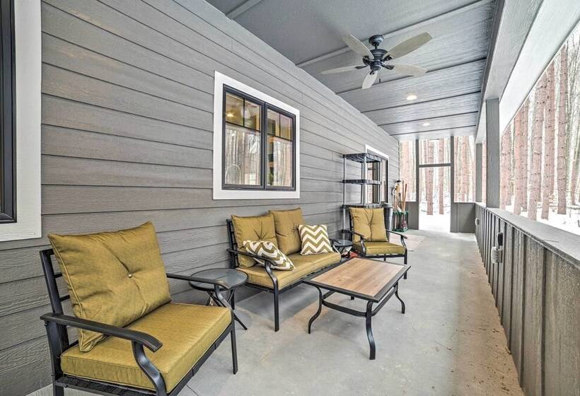 Bellaire Family Cabin: All Season Retreat!