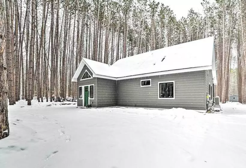 Bellaire Family Cabin: All Season Retreat!