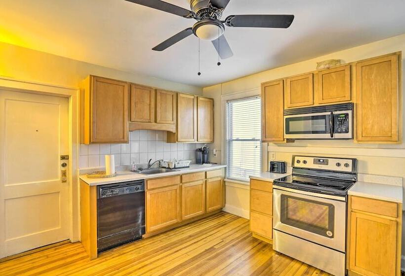 Charming Albany Retreat ~ 3 Mi To Downtown!