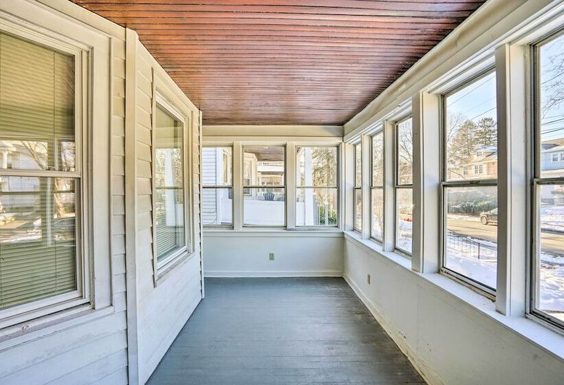 Charming Albany Retreat ~ 3 Mi To Downtown!