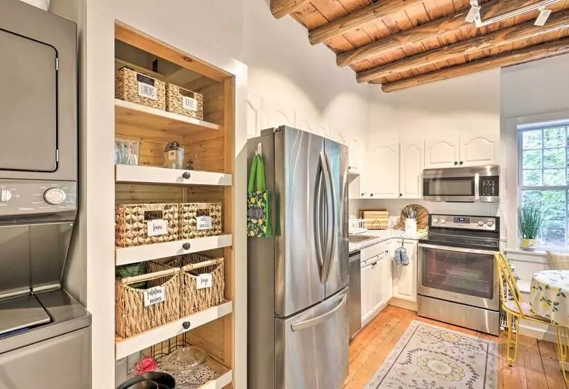 Charming Jaffrey Cottage W/ Deck & Grill!