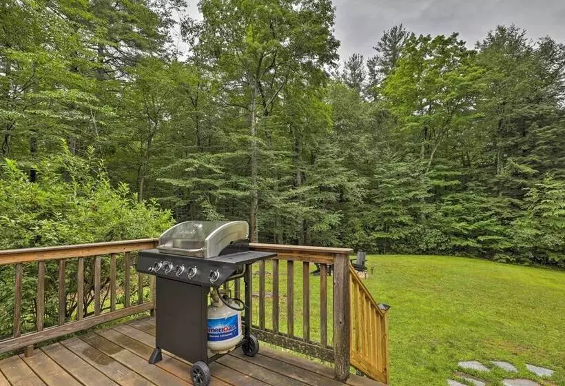 Charming Jaffrey Cottage W/ Deck & Grill!