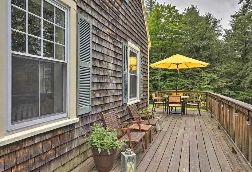 Charming Jaffrey Cottage W/ Deck & Grill!