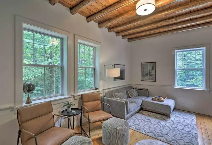 Charming Jaffrey Cottage W/ Deck & Grill!