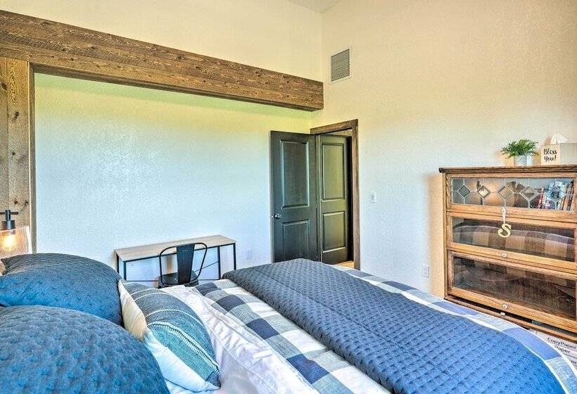 Charming Lodi Retreat: Walk To Local Wineries