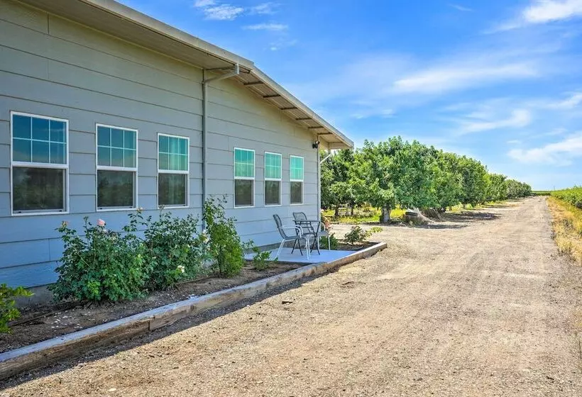 Charming Lodi Retreat: Walk To Local Wineries