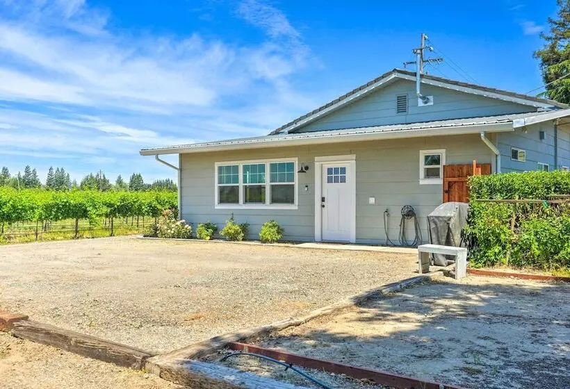 Charming Lodi Retreat: Walk To Local Wineries