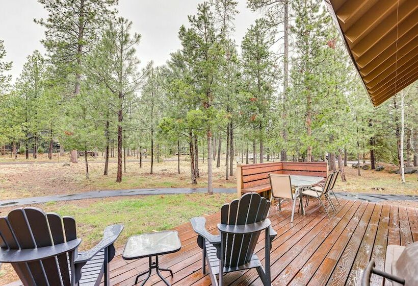 Charming Sunriver Cabin Near Sharc & The Village!