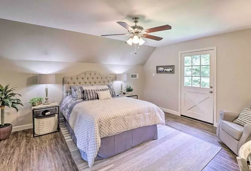 1 Mi To Marina & Golf: Bismarck Home W/ Fire Pit!