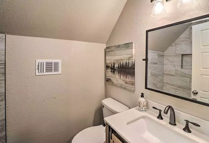 1 Mi To Marina & Golf: Bismarck Home W/ Fire Pit!