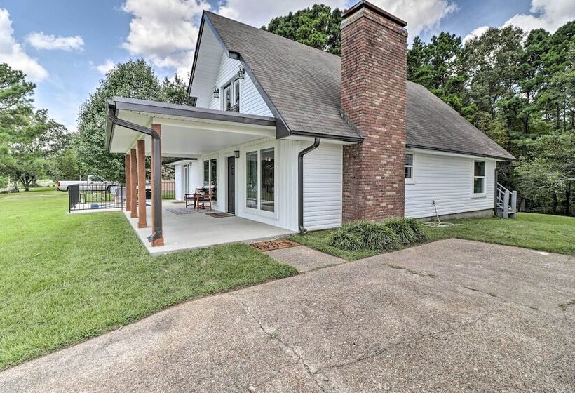 1 Mi To Marina & Golf: Bismarck Home W/ Fire Pit!