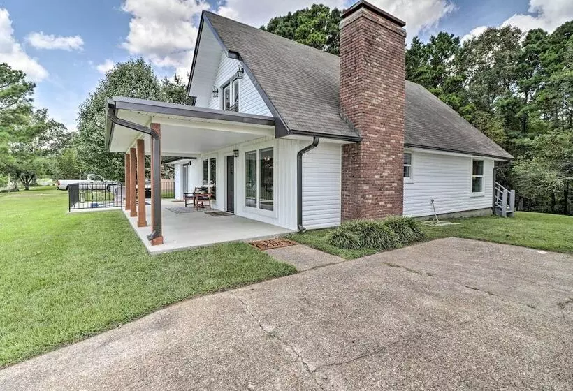 1 Mi To Marina & Golf: Bismarck Home W/ Fire Pit!