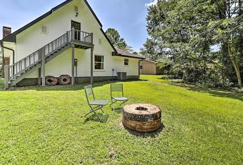 1 Mi To Marina & Golf: Bismarck Home W/ Fire Pit!