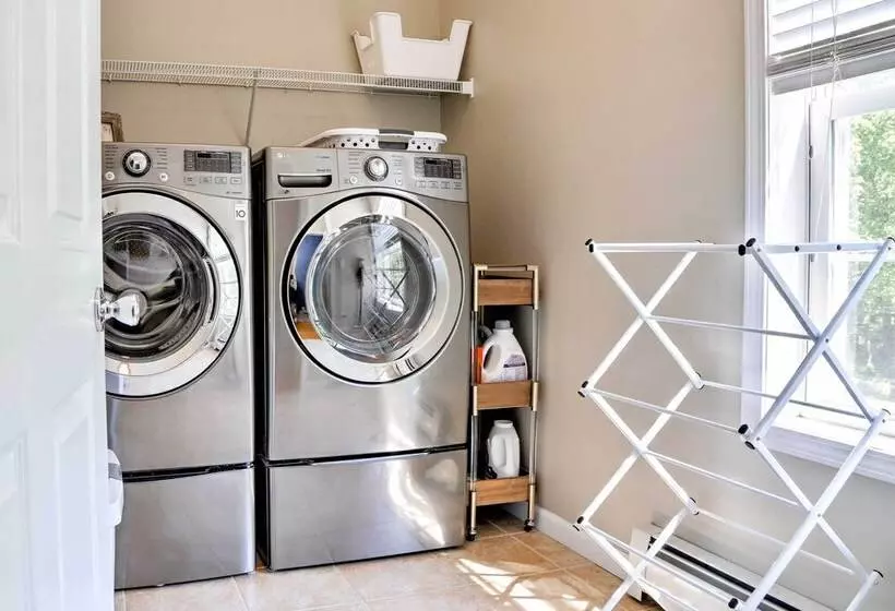 Colonial Style  Warwick Retreat    1 Hour To Nyc!