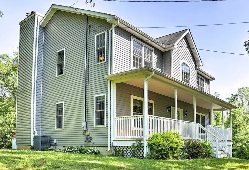 Colonial Style  Warwick Retreat    1 Hour To Nyc!