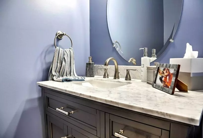 Colonial Style  Warwick Retreat    1 Hour To Nyc!