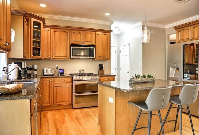 Colonial Style Warwick Retreat 1 Hour To Nyc!