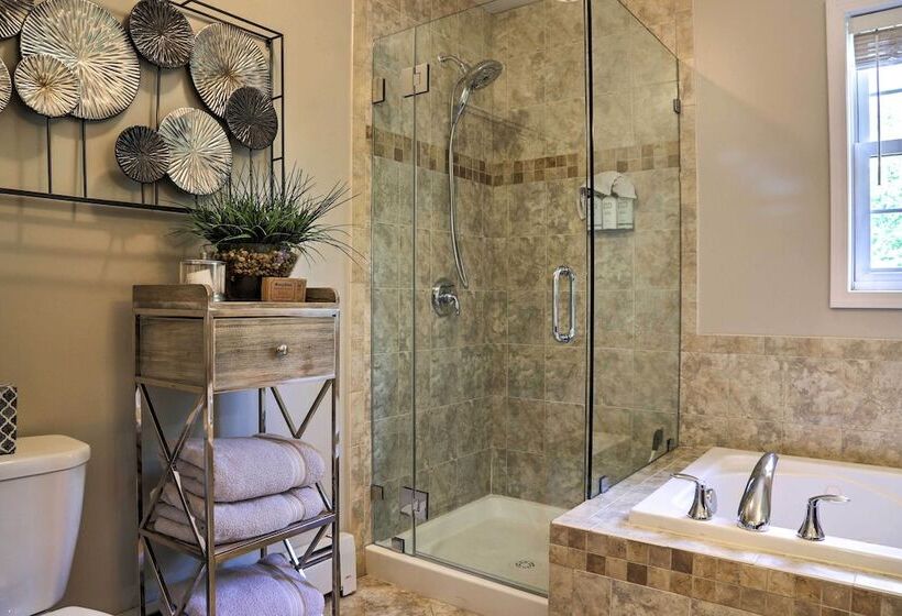 Colonial Style Warwick Retreat 1 Hour To Nyc!