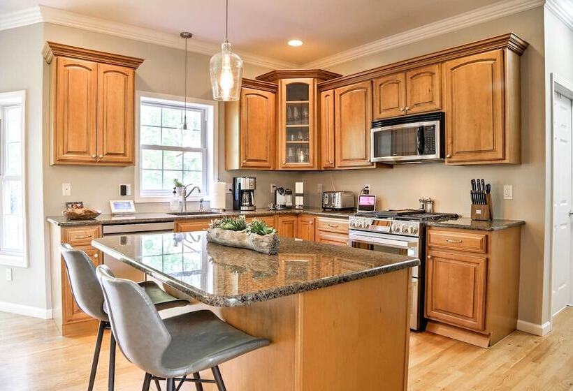 Colonial Style Warwick Retreat 1 Hour To Nyc!