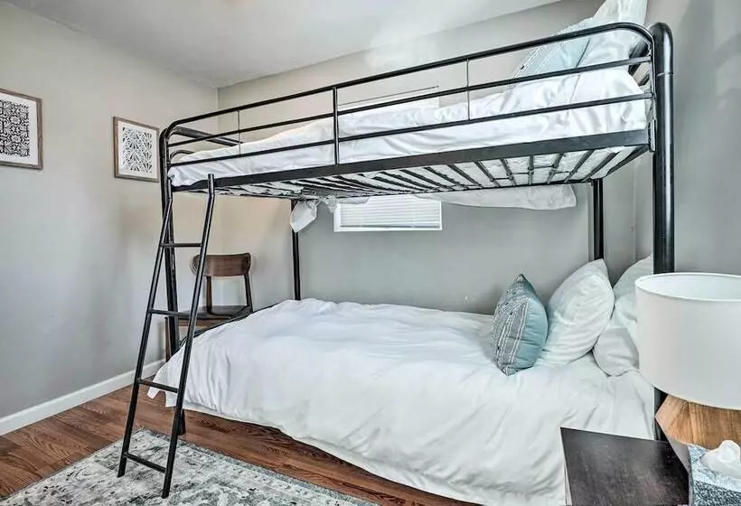 Cozy South Bend Retreat < 2 Mi To Notre Dame!