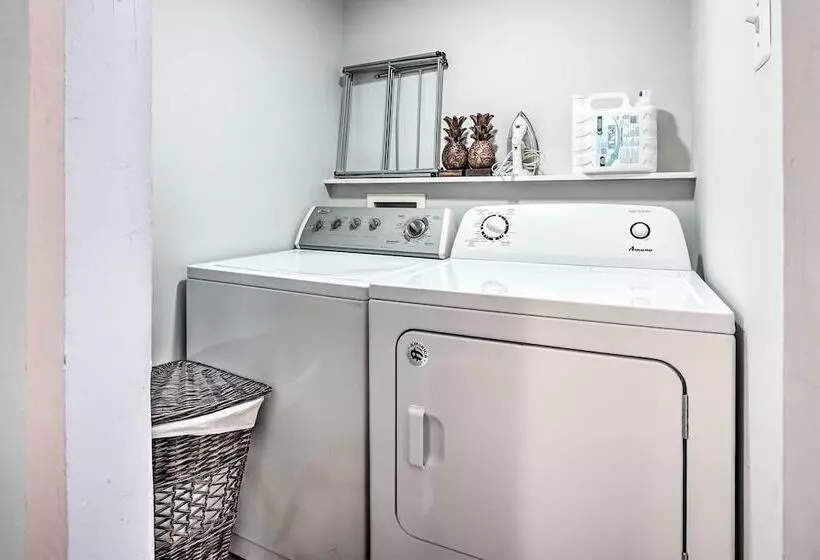 Cozy South Bend Retreat < 2 Mi To Notre Dame!