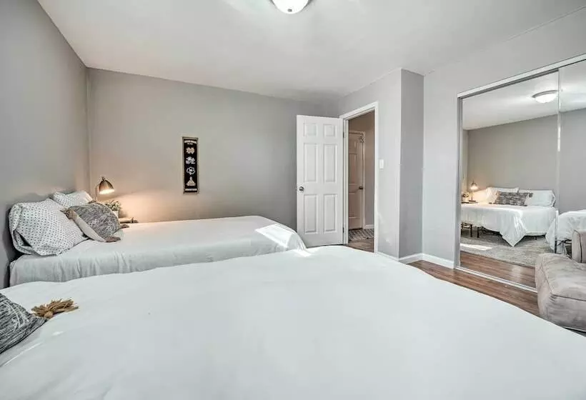 Cozy South Bend Retreat < 2 Mi To Notre Dame!