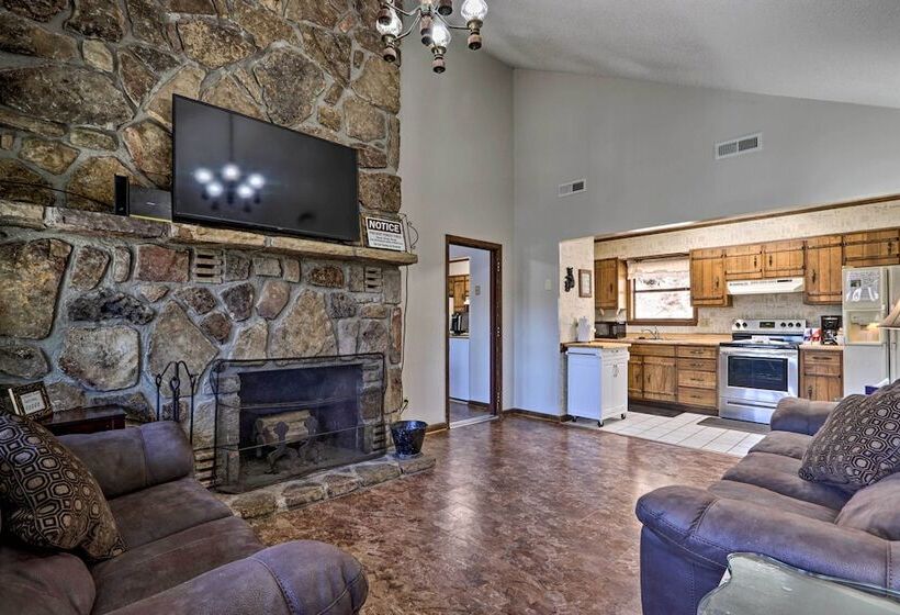 Smoky Mountain Cabin: 4 Acres, 3 Mi To Gatlinburg