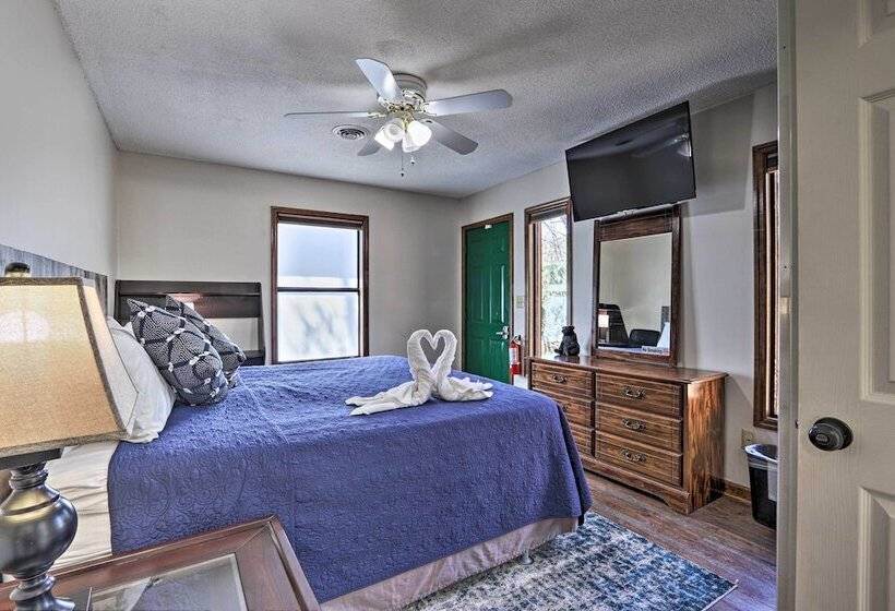 Smoky Mountain Cabin: 4 Acres, 3 Mi To Gatlinburg