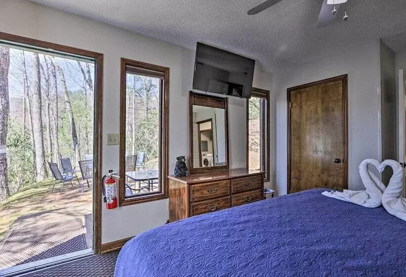 Smoky Mountain Cabin: 4 Acres, 3 Mi To Gatlinburg