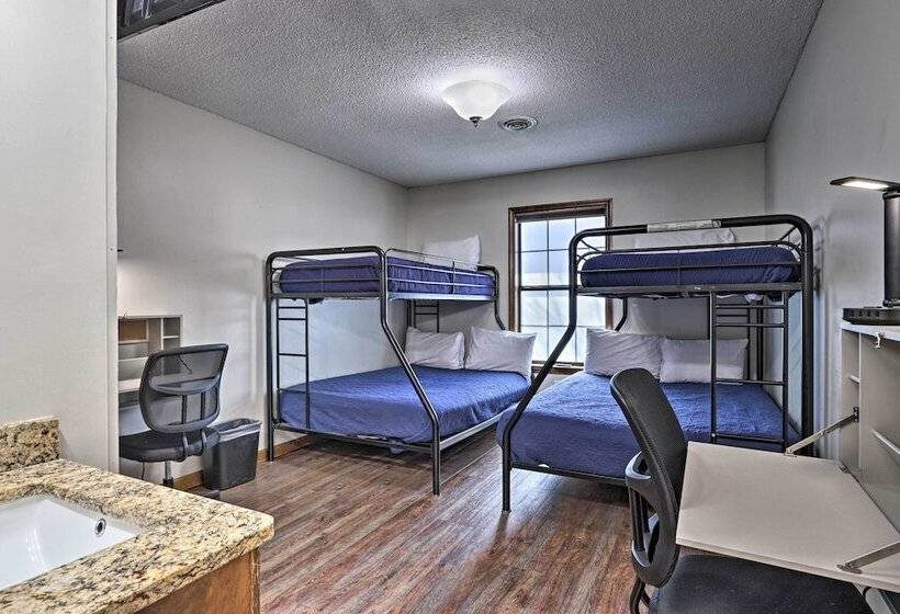 Smoky Mountain Cabin: 4 Acres, 3 Mi To Gatlinburg