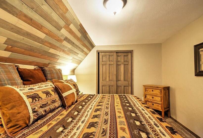 Hillside Cripple Creek Cabin W/ Hot Tub, Mtn Views