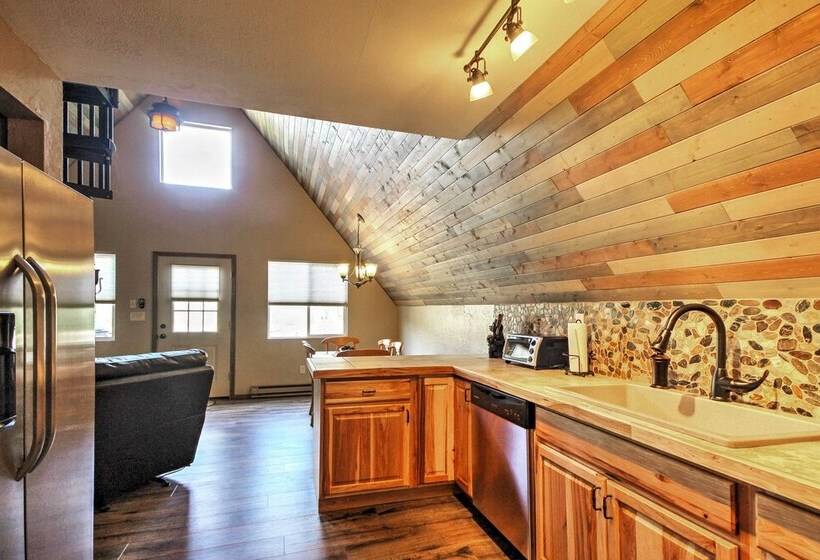 Hillside Cripple Creek Cabin W/ Hot Tub, Mtn Views