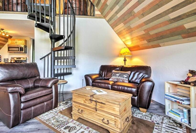 Hillside Cripple Creek Cabin W/ Hot Tub, Mtn Views