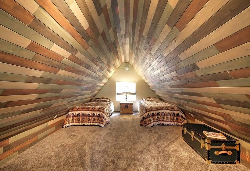 Hillside Cripple Creek Cabin W/ Hot Tub, Mtn Views