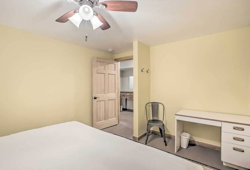 Idyllic Gem: Screened Porch, 1/2 Mi To River!