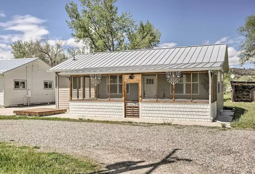 Idyllic Gem: Screened Porch, 1/2 Mi To River!