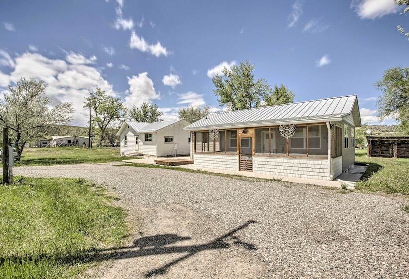 Idyllic Gem: Screened Porch, 1/2 Mi To River!
