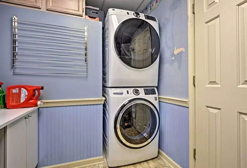 Isle Have Another    1 Block To Colonial Beach!