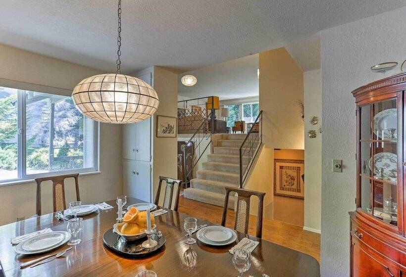 Lake Almanor Country Club Home W/ Views & Kayaks!