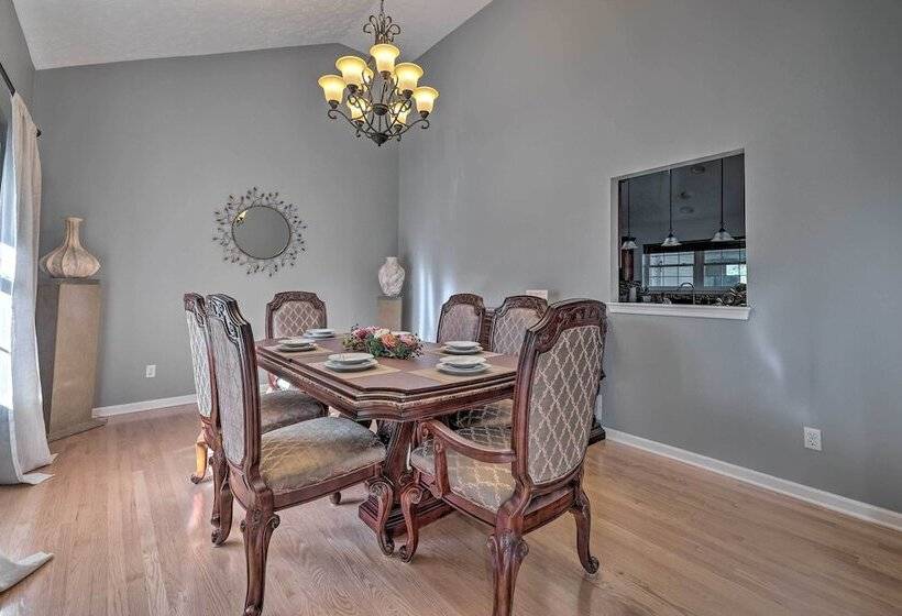 Long Pond Hideaway W/ Deck + Private Hot Tub!