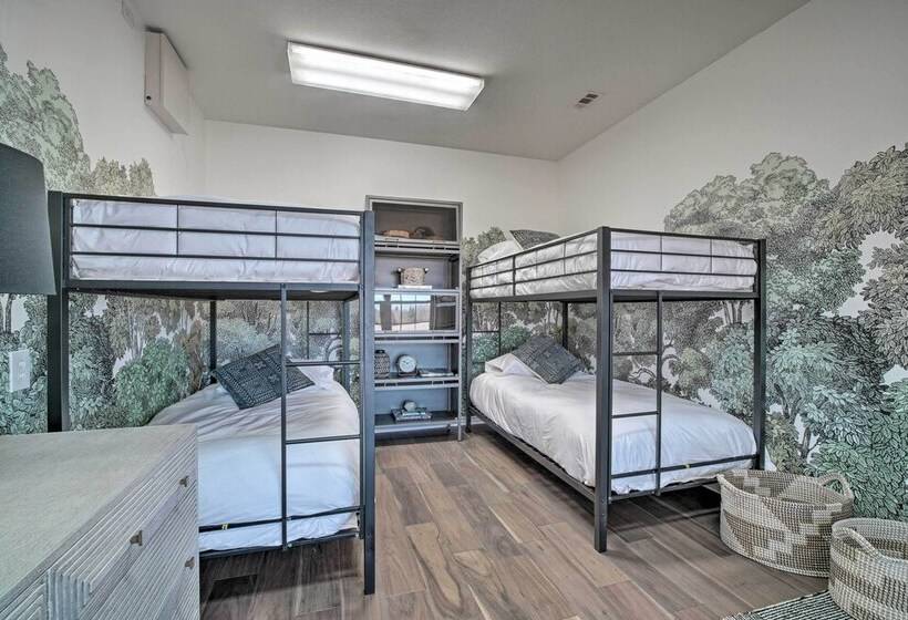 Luxurious Navasota Retreat 14 Mi To A & M!