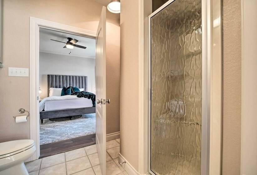 Luxurious Navasota Retreat 14 Mi To A & M!