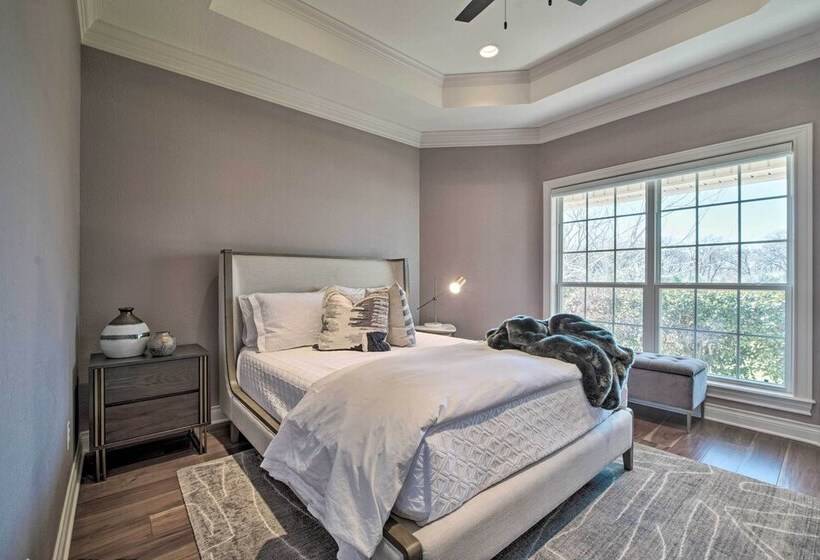 Luxurious Navasota Retreat 14 Mi To A & M!