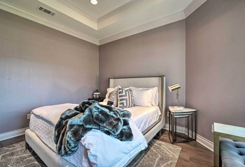 Luxurious Navasota Retreat 14 Mi To A & M!