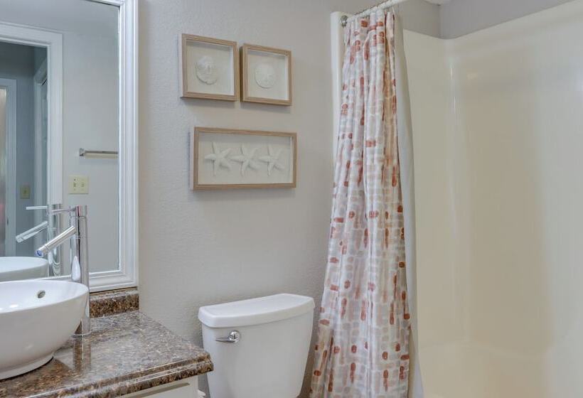 Fire Pit & Pool Access: Margaritaville Home!